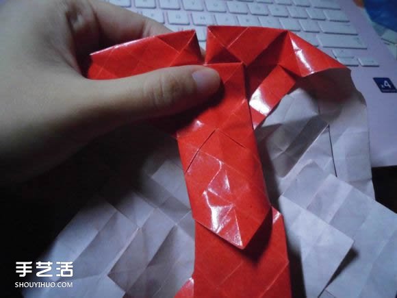 接吻魚愛心折紙圖解 超復(fù)雜桃心的折法過程 -  rpnrmr.com