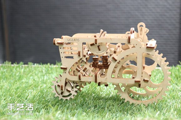 UGEARS自走拖拉機(jī)模型制作 利用橡皮筋產(chǎn)生動力 -  rpnrmr.com
