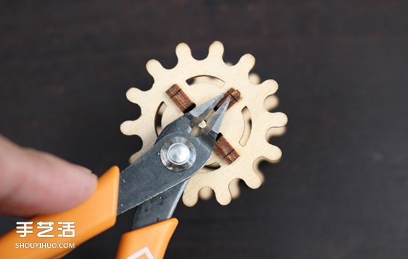 UGEARS自走拖拉機(jī)模型制作 利用橡皮筋產(chǎn)生動力 -  rpnrmr.com