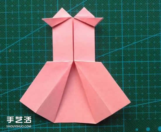 兒童折紙裙子圖解教程 簡(jiǎn)單小裙子的折疊方法 -  rpnrmr.com