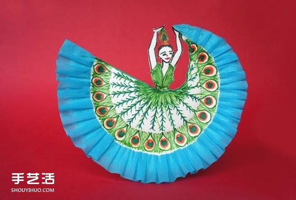 漂亮的兒童紙盤畫：跳孔雀舞的女孩手工制作 -  rpnrmr.com