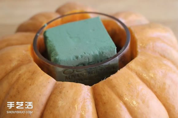 感恩節(jié)南瓜花瓶DIY 南瓜手工制作花瓶的教程 -  rpnrmr.com
