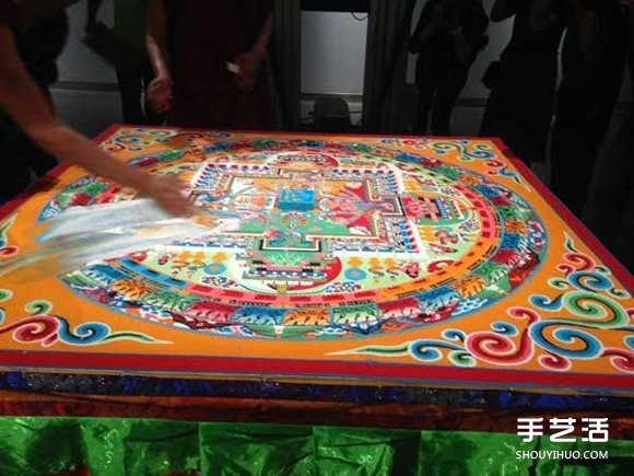 傳世千年的壇城沙畫 辛苦創(chuàng)作卻注定被毀掉 -  rpnrmr.com