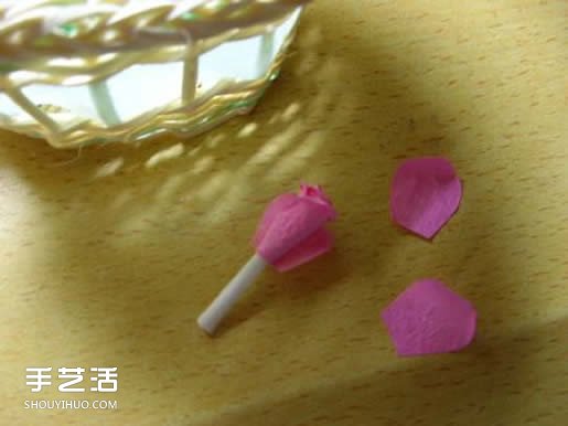 手揉紙玫瑰花的折法 簡易玫瑰花折紙圖解 -  rpnrmr.com