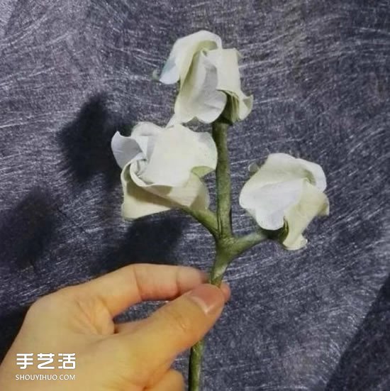 三生玫瑰花的折紙圖解 一張紙折出三朵玫瑰花 -  rpnrmr.com