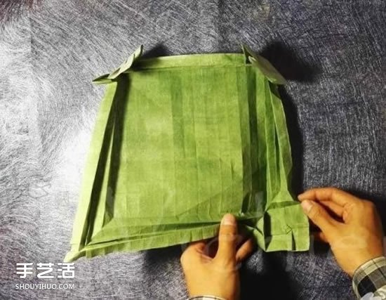 三生玫瑰花的折紙圖解 一張紙折出三朵玫瑰花 -  rpnrmr.com