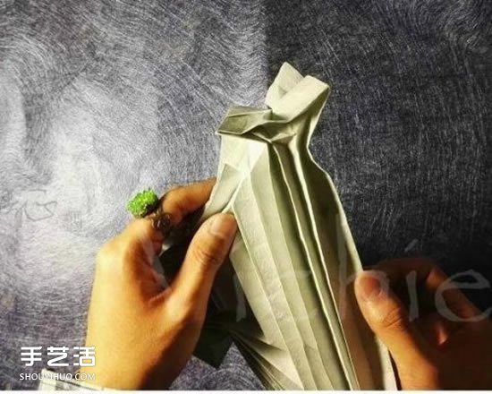 三生玫瑰花的折紙圖解 一張紙折出三朵玫瑰花 -  rpnrmr.com