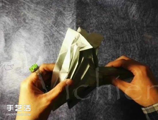 三生玫瑰花的折紙圖解 一張紙折出三朵玫瑰花 -  rpnrmr.com