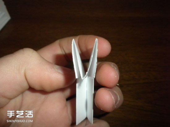兒童折紙彈簧圖解教程 簡(jiǎn)單彈簧的折法步驟 -  rpnrmr.com