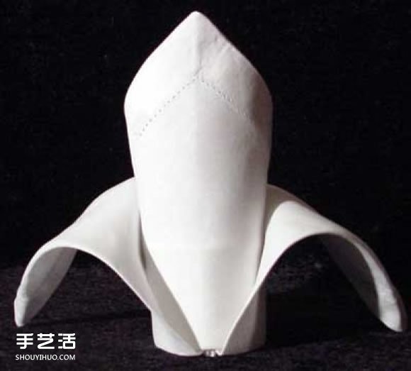 餐巾折疊方法圖解 簡單折出立體的皇冠 -  rpnrmr.com