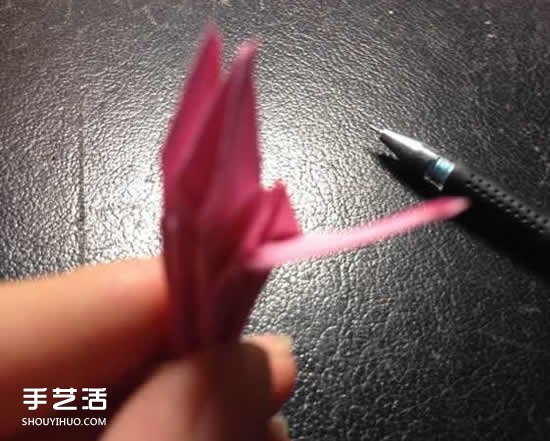 百合花怎么折圖解教程 折百合花的過程實(shí)拍 -  rpnrmr.com