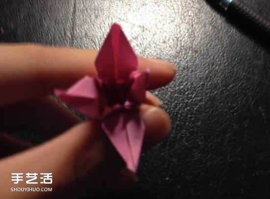 百合花怎么折圖解教程 折百合花的過程實(shí)拍 -  rpnrmr.com