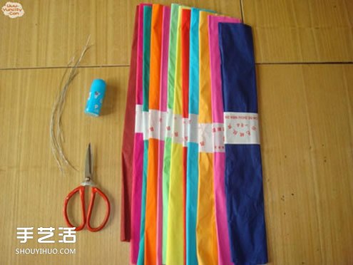 手工皺紋紙玫瑰花做法 簡(jiǎn)單皺紋紙玫瑰花的折法 -  rpnrmr.com