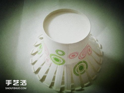 一次性紙杯制作燈罩 簡(jiǎn)易紙杯燈罩的做法 -  rpnrmr.com