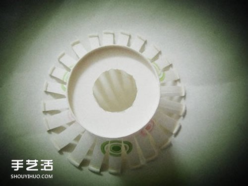 一次性紙杯制作燈罩 簡(jiǎn)易紙杯燈罩的做法 -  rpnrmr.com