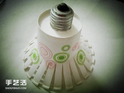 一次性紙杯制作燈罩 簡(jiǎn)易紙杯燈罩的做法 -  rpnrmr.com