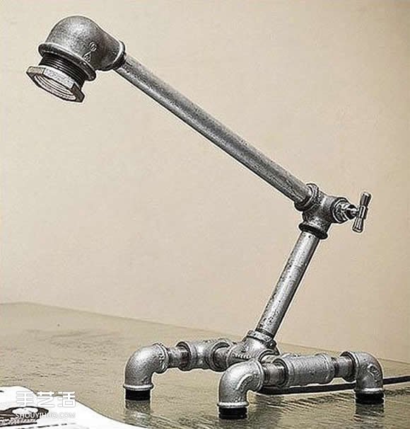 金屬管道材料DIY制作個性臺燈的作品圖片 -  rpnrmr.com