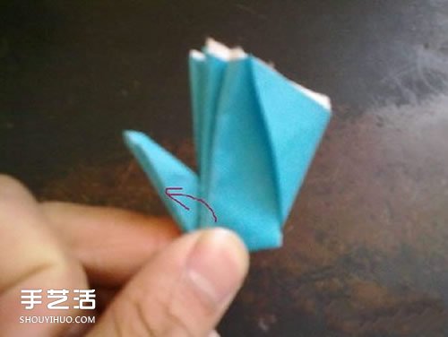 折紙康乃馨步驟圖解 康乃馨的折法簡(jiǎn)單易學(xué) -  rpnrmr.com