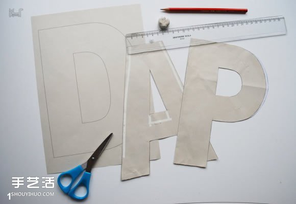 創(chuàng)意字母抱枕DIY教程 手工布藝英文字母抱枕 -  rpnrmr.com
