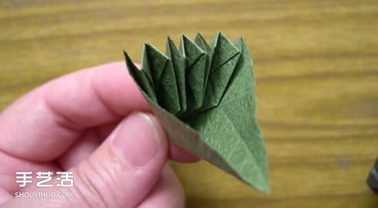 折紙娃娃的制作方法 穿裙子娃娃的折法圖解 -  rpnrmr.com
