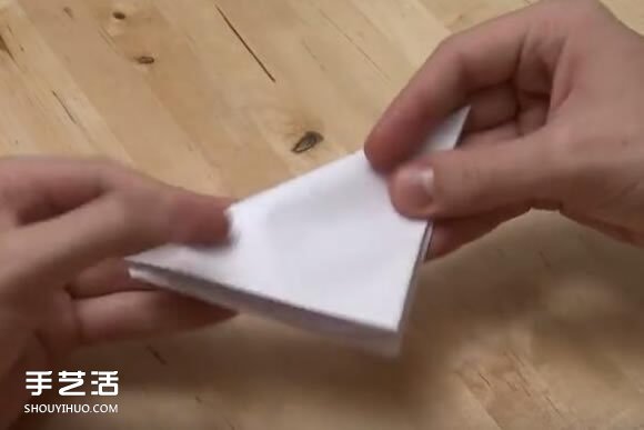 紙炮怎么疊圖解教程 兩種紙炮的折法步驟圖 -  rpnrmr.com