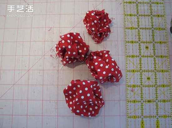 不織布玫瑰花制作圖解 手工布藝玫瑰花的做法 -  rpnrmr.com