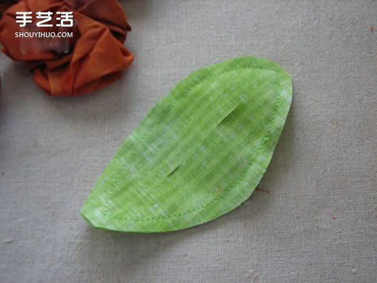 不織布玫瑰花制作圖解 手工布藝玫瑰花的做法 -  rpnrmr.com