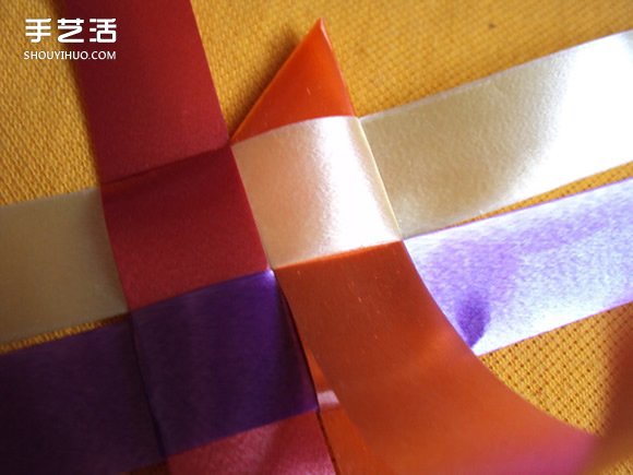 彩帶風(fēng)鈴制作圖解：星星/絲星蝶/圓環(huán)圈/燈籠 -  rpnrmr.com