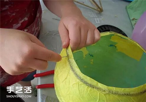 兒童簡(jiǎn)易花燈制作方法 幼兒園自制花燈的做法 -  rpnrmr.com