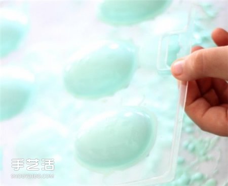 復(fù)活節(jié)巧克力彩蛋制作 DIY復(fù)活節(jié)巧克力蛋方法 -  rpnrmr.com