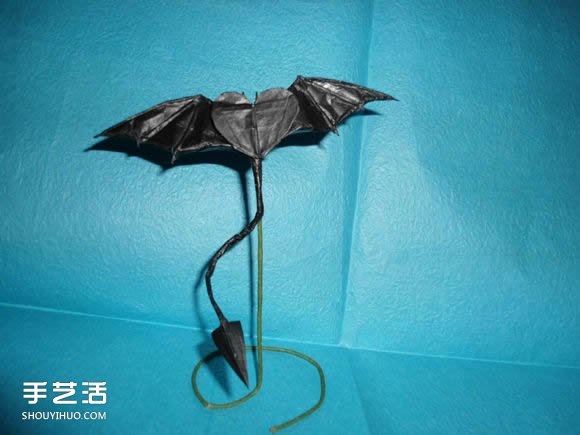 帶翅膀惡魔之心折紙圖解 怎么折惡魔之心教程 -  rpnrmr.com