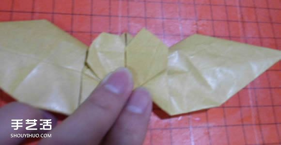 帶翅膀惡魔之心折紙圖解 怎么折惡魔之心教程 -  rpnrmr.com