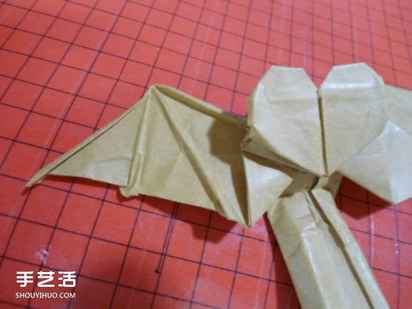 帶翅膀惡魔之心折紙圖解 怎么折惡魔之心教程 -  rpnrmr.com