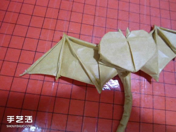 帶翅膀惡魔之心折紙圖解 怎么折惡魔之心教程 -  rpnrmr.com
