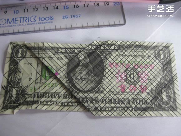 折紙美元鯉魚的方法 用美元折鯉魚怎么折圖解 -  rpnrmr.com