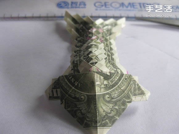 折紙美元鯉魚的方法 用美元折鯉魚怎么折圖解 -  rpnrmr.com