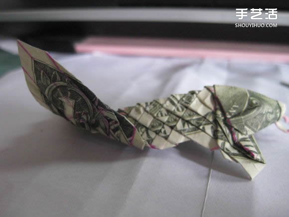 折紙美元鯉魚的方法 用美元折鯉魚怎么折圖解 -  rpnrmr.com