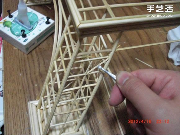 筷子和竹簽制作埃菲爾鐵塔模型的詳細(xì)圖解教程 -  rpnrmr.com