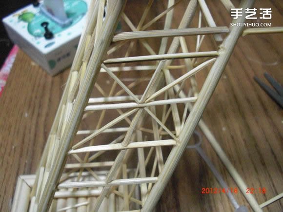 筷子和竹簽制作埃菲爾鐵塔模型的詳細(xì)圖解教程 -  rpnrmr.com