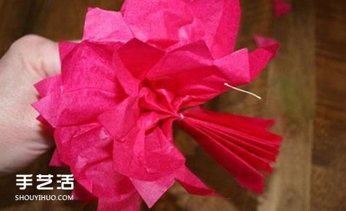 母親節(jié)手工紙花的做法 幼兒園皺紋紙花制作 -  rpnrmr.com