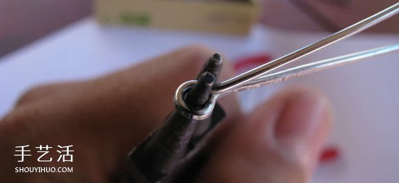 曲別針手工制作波西米亞風(fēng)的蝴蝶手鏈圖解 -  rpnrmr.com