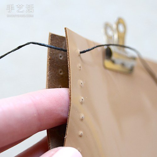 送男友的好禮物：自制iPhone皮革手機(jī)套的方法 -  rpnrmr.com