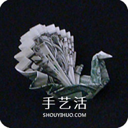 感恩節(jié)火雞的折法圖解 折紙火雞的方法步驟 -  rpnrmr.com