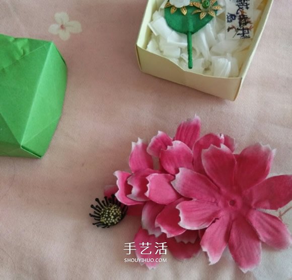 正方形禮品盒的折法 帶花朵禮品盒折紙圖解 -  rpnrmr.com