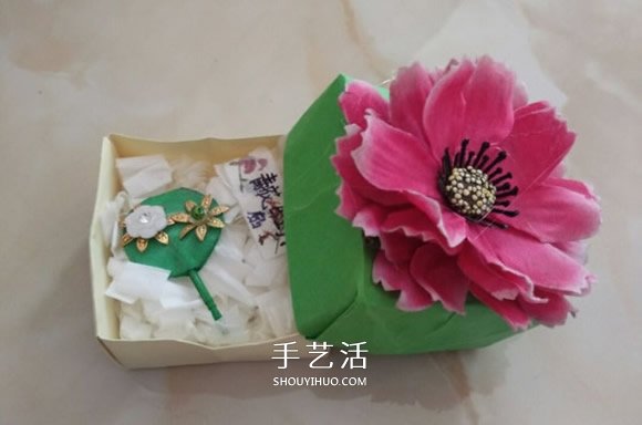正方形禮品盒的折法 帶花朵禮品盒折紙圖解 -  rpnrmr.com