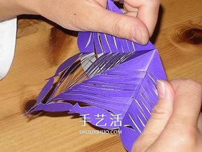 漂亮剪紙掛飾怎么做 手工剪紙掛飾的步驟圖 -  rpnrmr.com