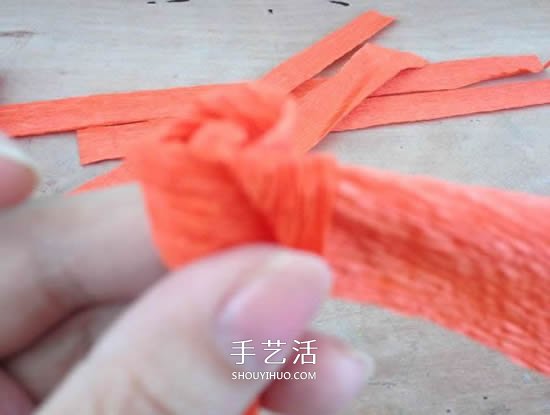 手工皺紋紙玫瑰花做法 玫瑰花皺紋紙花的折法 -  rpnrmr.com