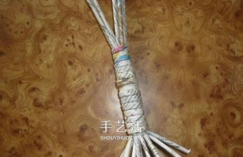 自制生命之樹的做法 廢舊報紙制作生命之樹 -  rpnrmr.com