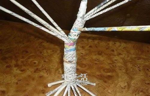 自制生命之樹的做法 廢舊報紙制作生命之樹 -  rpnrmr.com