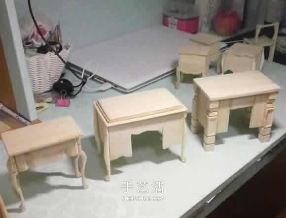 純手工迷你家具 呈現(xiàn)歐洲三個(gè)時(shí)期的室內(nèi)環(huán)境 -  rpnrmr.com